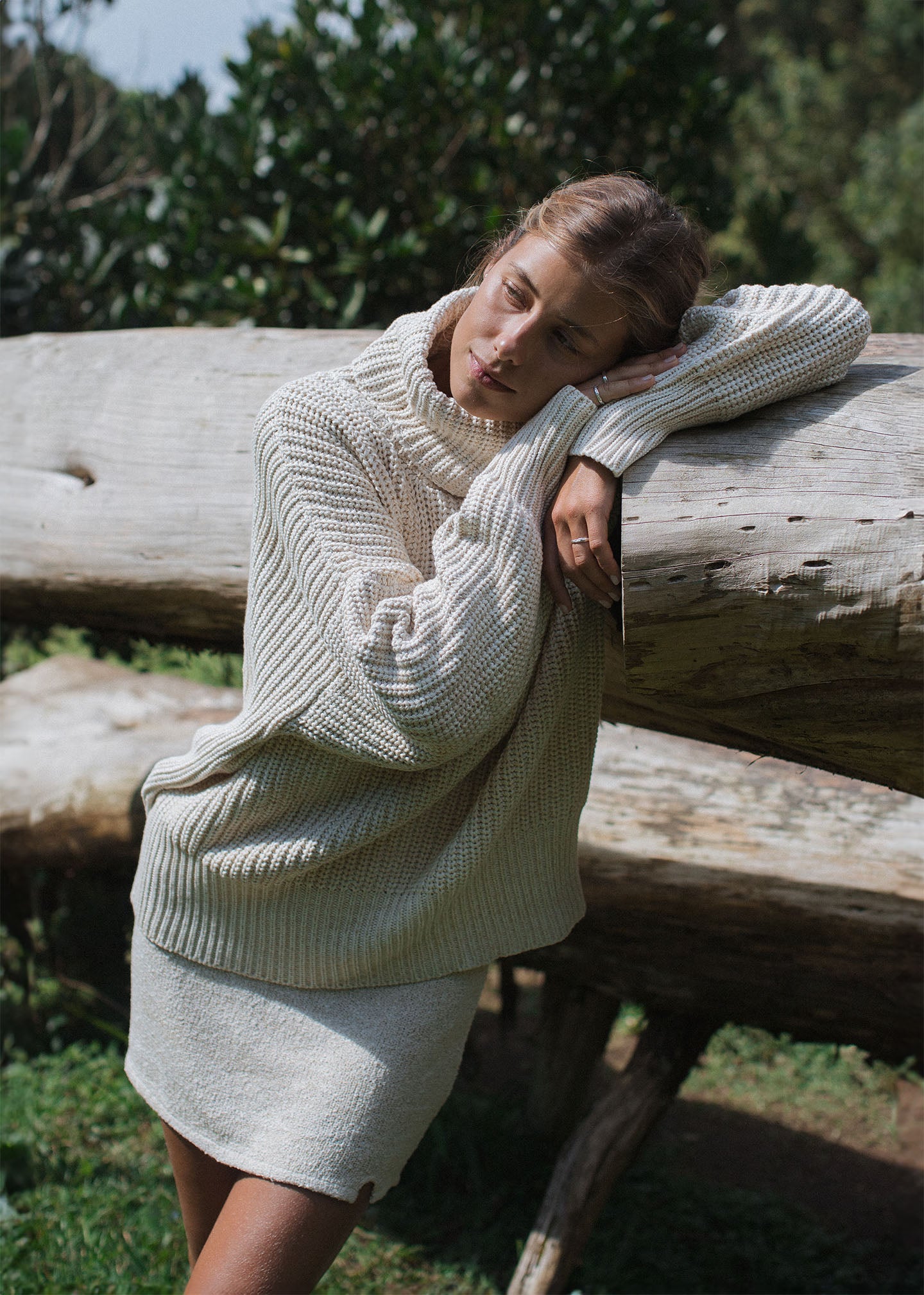 Andrea usually wears size XS/S. Bust 80cm (31.5”), Waist 69cm (27.2”), Hips 94cm(37”), Height 175cm(5.7”) | One Size