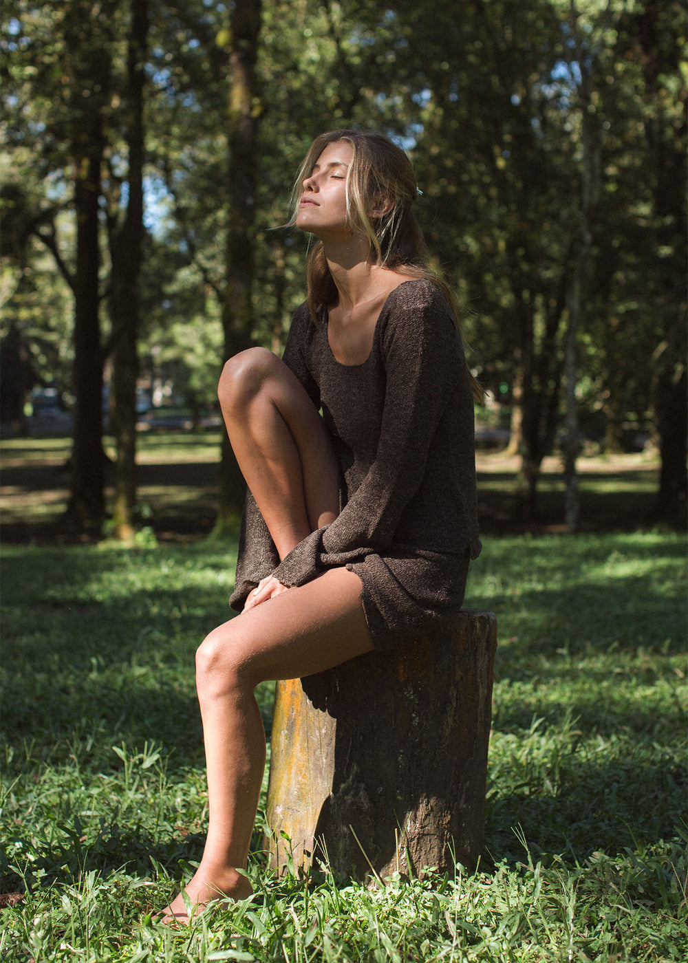 Andrea is wearing size XS/S. Bust 80cm (31.5”), Waist 69cm (27.2”), Hips 94cm(37”), Height 175cm(5.7”) | Size XS/S