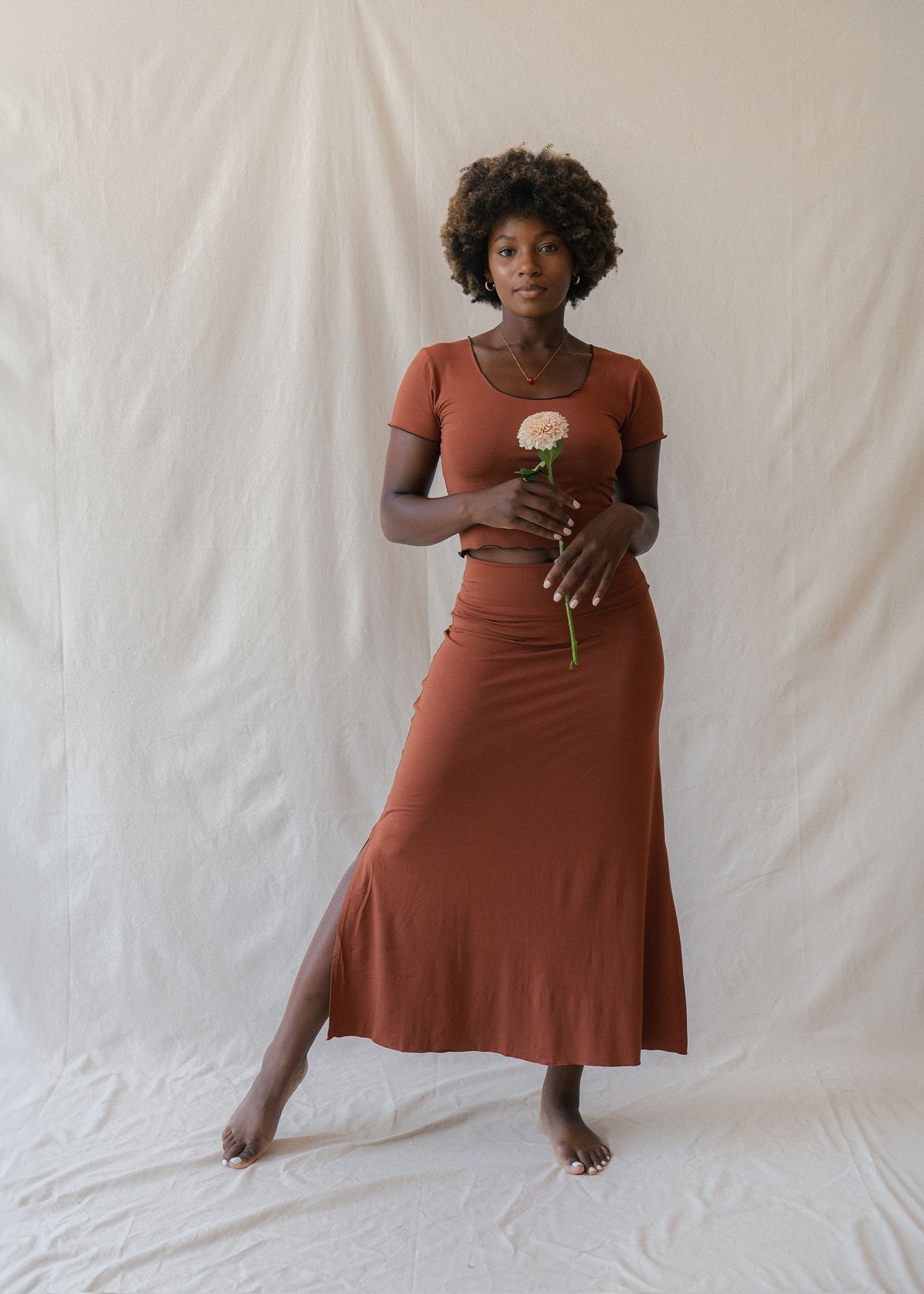 Shiree is wearing size S/M. Height 173cm(5.7”) | Size S/M