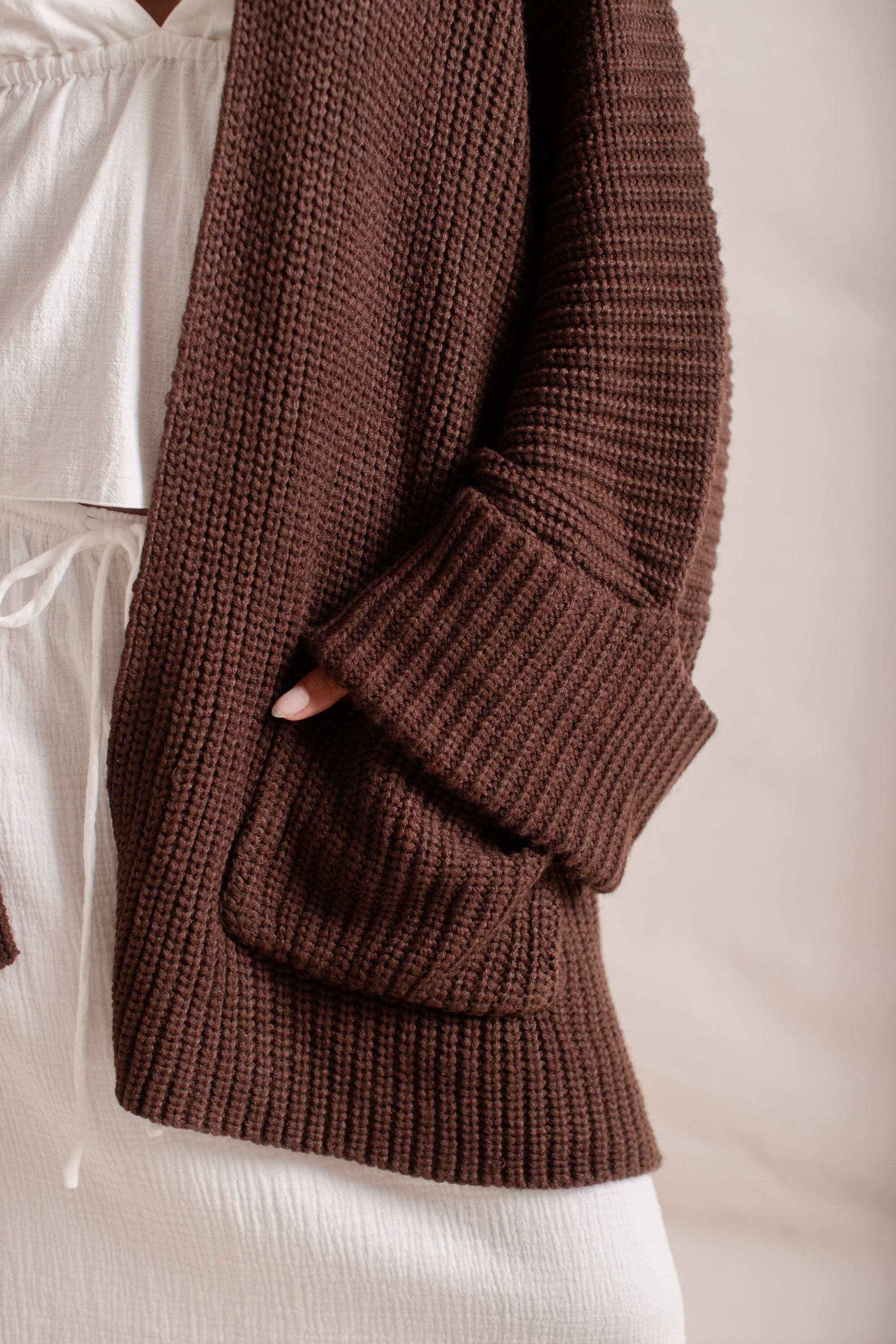 Chloe usually wears size S, Bust 84cm (33.1”), Waist 68cm (26.8”), Hips 105cm (41.3”),  Height 173cm (5.7”) | One Size