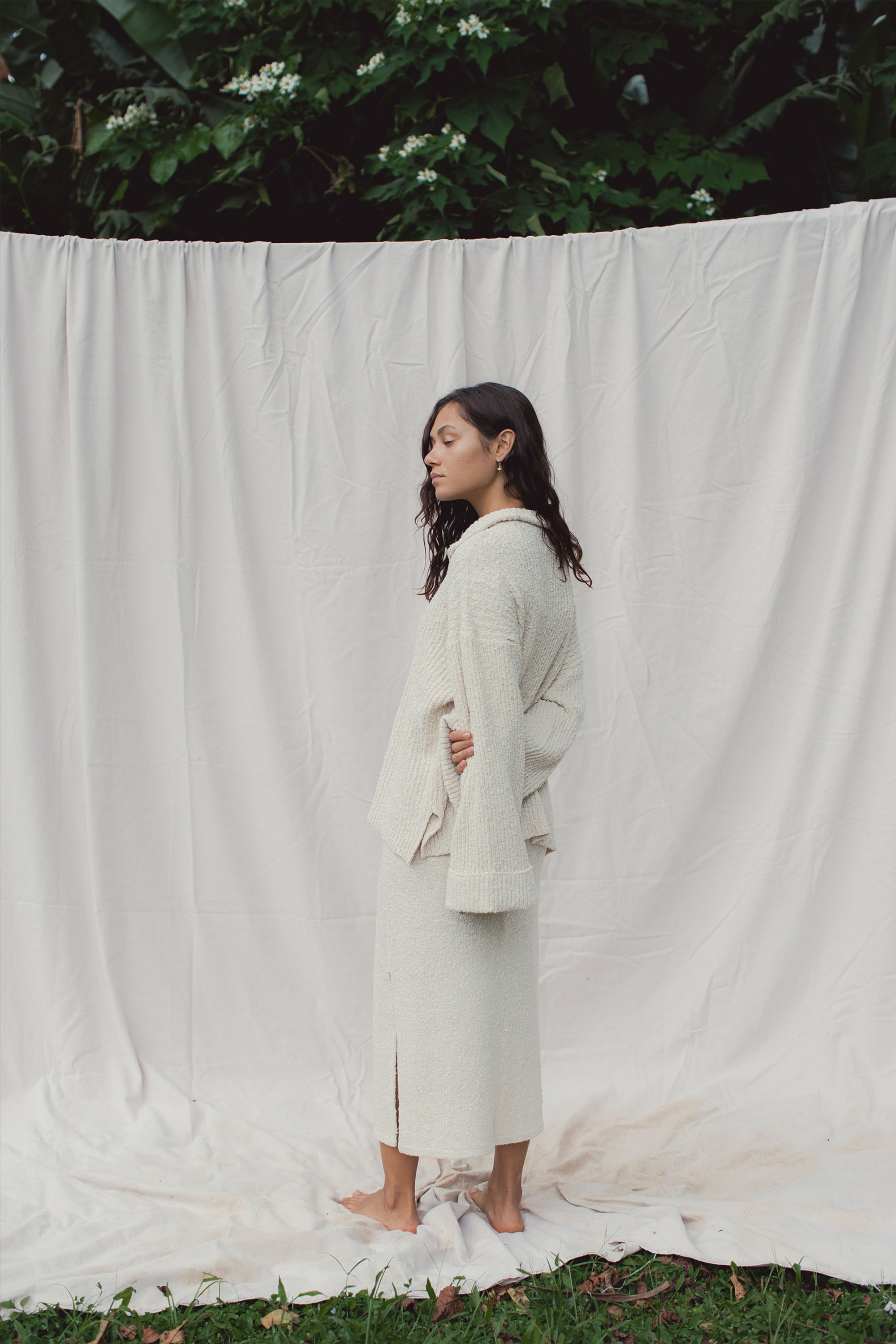 Jasmine is wearing size XS/S. Waist 61cm(24”), Hips 90cm(35.4”), Height 166cm(5.5”) | Size XS/S