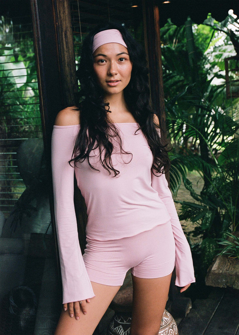 Yuki wears size XS/S. She is 163cm (5.3”) tall, Bust 85cm (33.6”), Waist 69cm (27.2”), Hips 75cm (29.5”) | Size XS/S