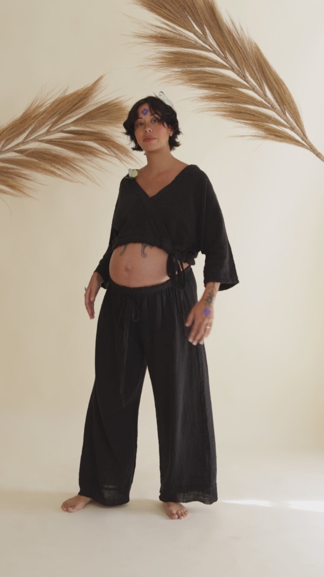 Kelly is wearing size XL/XXL | Size XL/XXL