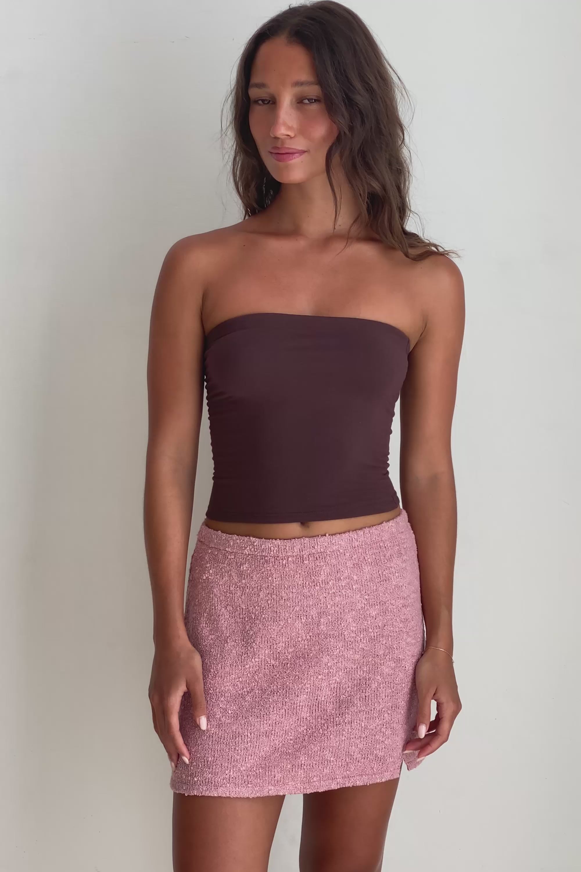 Dakota is wearing XS/S. Bust 79cm (31.1”), Waist 65cm (25.5”), Hips 90cm (35.4”), Height 173cm (5.6”) | Size XS/S