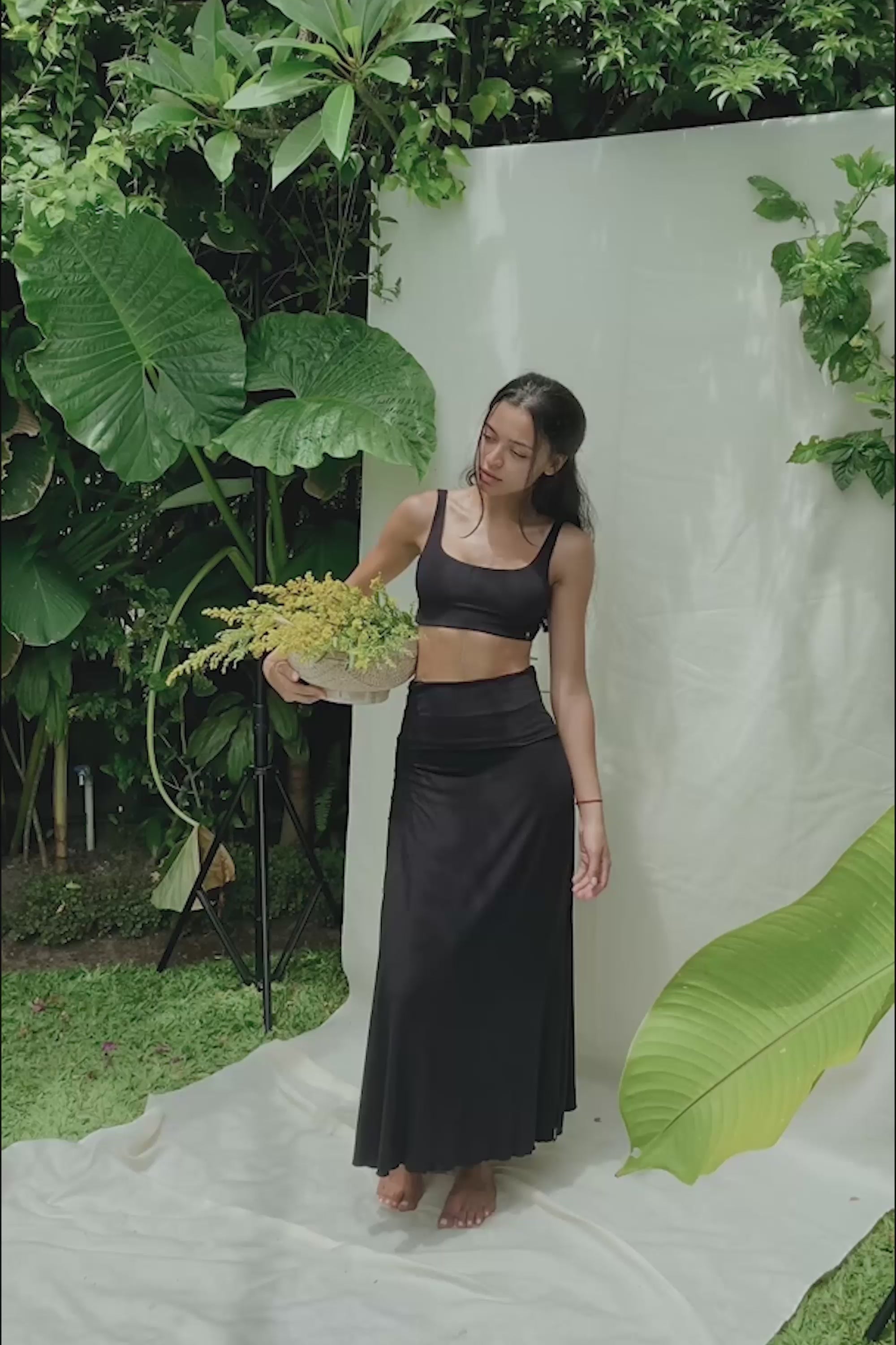 Sabi is wearing size S/M. Bust 86cm (33.85”), Waist 63cm (24.8”), Hips 94cm (37.00”), Height 171cm (5.6”) | Size S/M