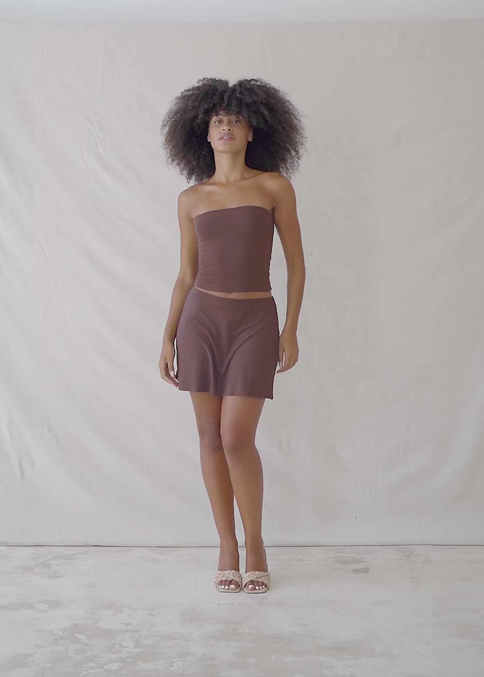 Chloe is wearing size S on Top and L/XL on Bottom, Bust 84cm (33.1”), Waist 68cm (26.8”), Hips 105cm (41.3”), Height 173cm (5.7”) | Size L/XL