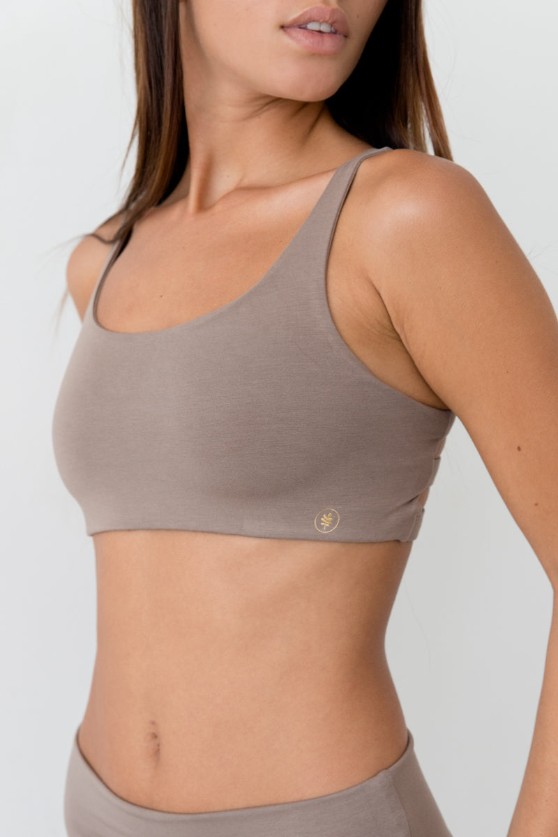 Lente 170cm/5'6 wearing size XS (Bust 82cm/32", Waist 62cm/24",  Hips 96cm/37") | Size XS