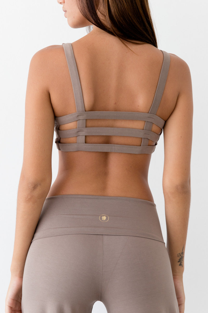 Lente 170cm/5'6 wearing size XS (Bust 82cm/32", Waist 62cm/24",  Hips 96cm/37") | Size XS