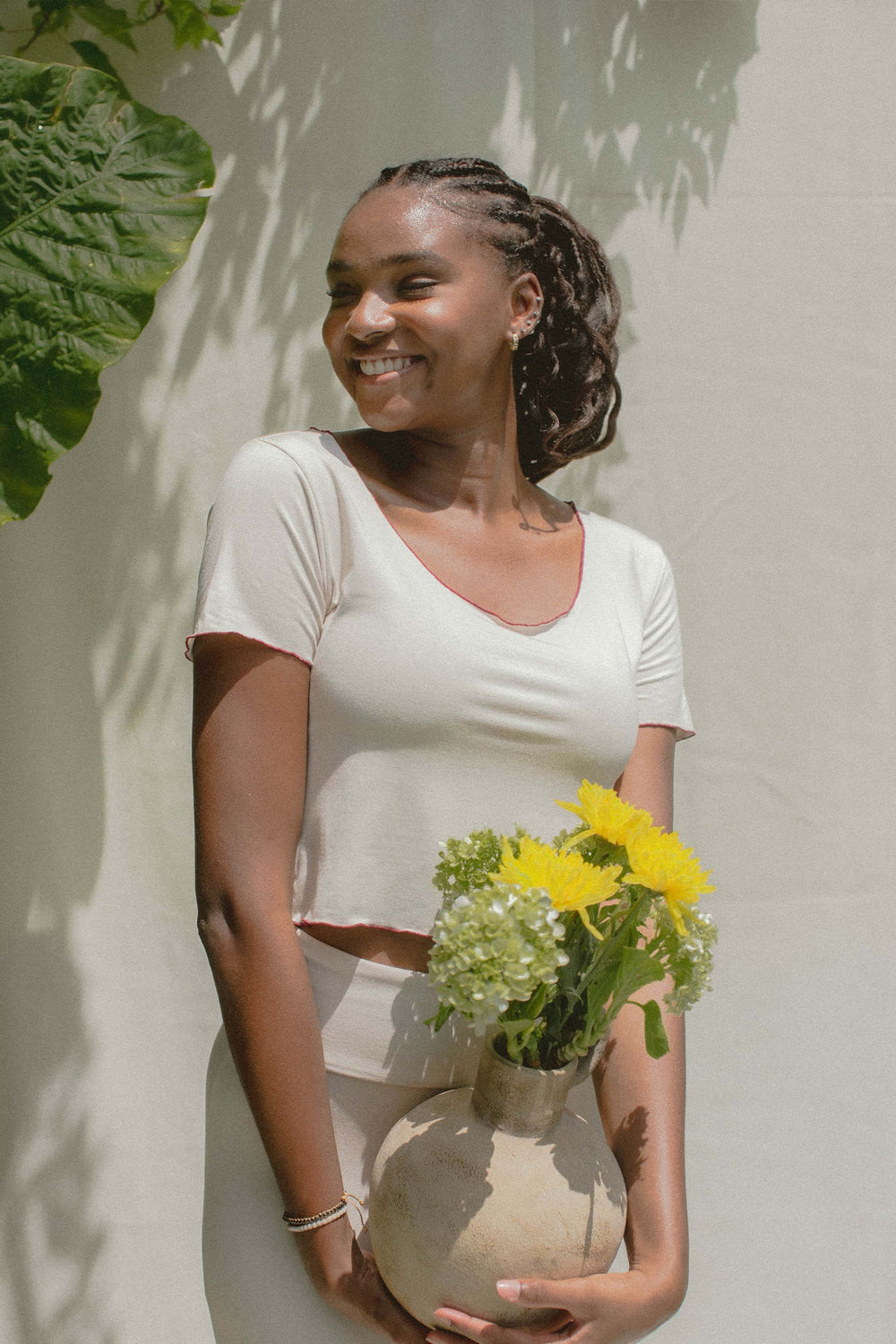 Diaz wear size M. Height: 180cm (5.9”), Bust: 90cm (35.4”), Waist: 72cm (28.3”), Hips: 110cm (43.3”) | Size M/L