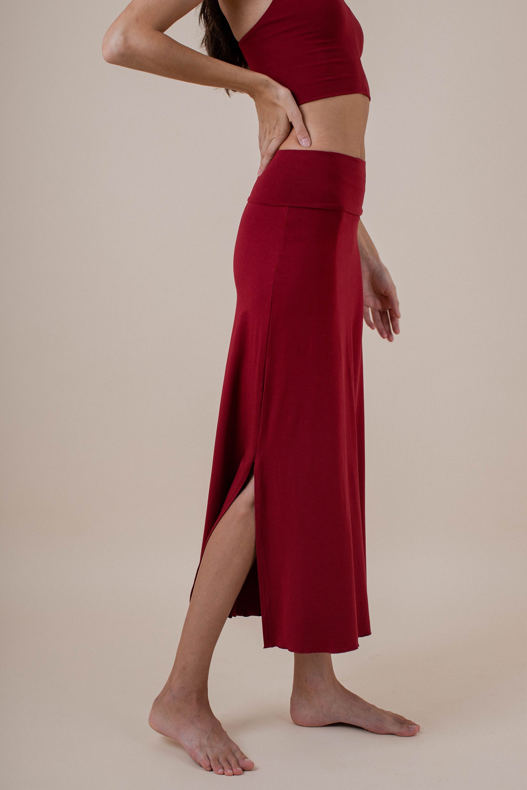 Anna is wearing size XXS/XS. She is 175cm(5.7”), Waist: 60cm(23.6”), Hips: 89cm(35”) | Size XXS/XS