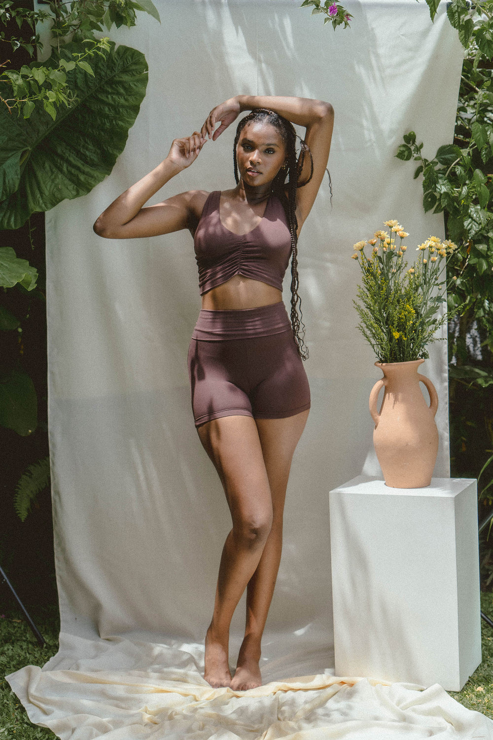 Diaz wear size M. Height: 180cm (5.9”), Bust: 90cm (35.4”), Waist: 72cm (28.3”), Hips: 110cm (43.3”) | Size M